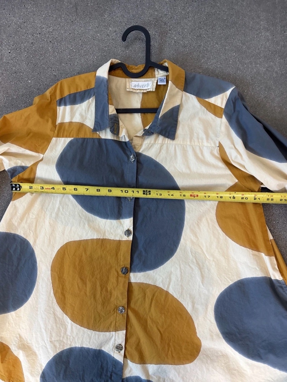 Adverb Printed Button-Up Tunic in Cream, Mustard & Gray - Picture 7 of 9